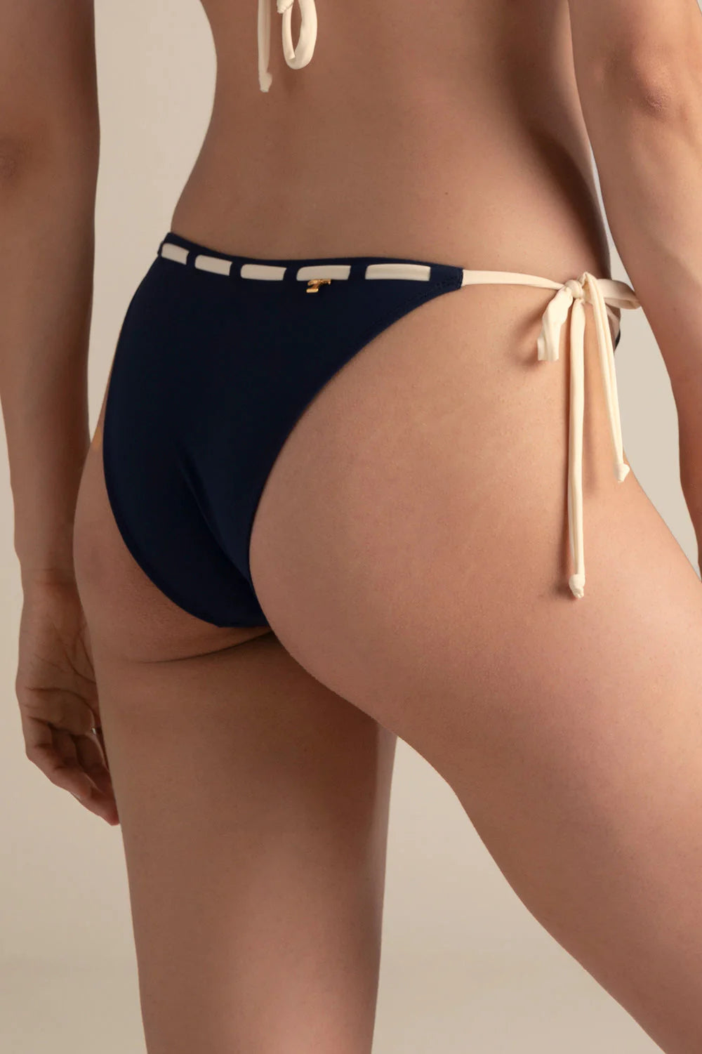 Classic bikini bottom